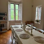 Apartamento Stylish 3-bedroom In Prestigious *