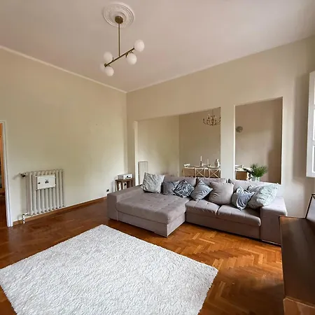 Apartamento Stylish 3-bedroom In Prestigious