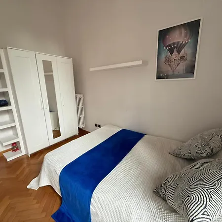 Apartament Stylish 3-bedroom In Prestigious