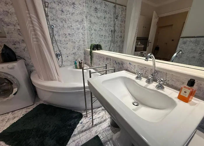 Apartament Stylish 3-bedroom In Prestigious Florencja