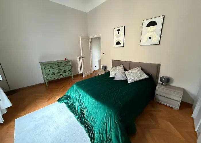 Stylish 3-bedroom In Prestigious Apartament